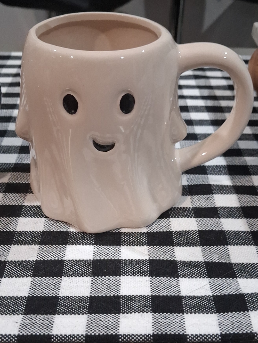 ππ» Ceramic Ghost and Skull Mug Set - White & Black - Picture 3 of 7
